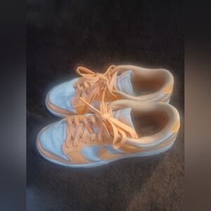 Nike dunk women's laser orange size 10 / mens size 8.5